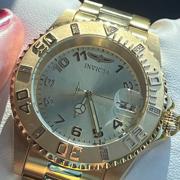 Gold pro diver (.06 carat diamond)